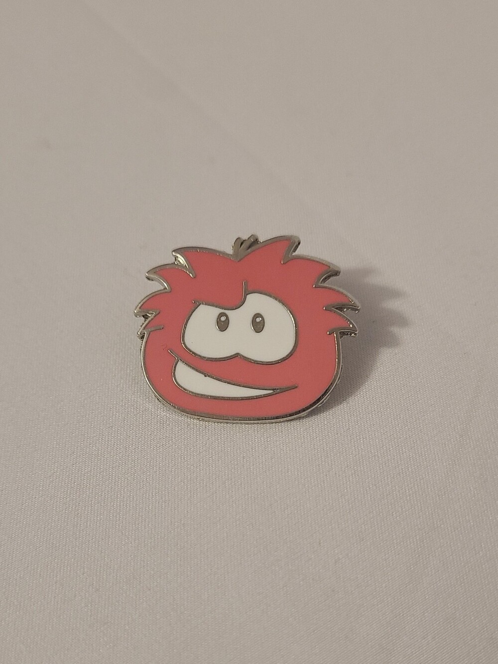 Disney Club Penguin Puffle Pin